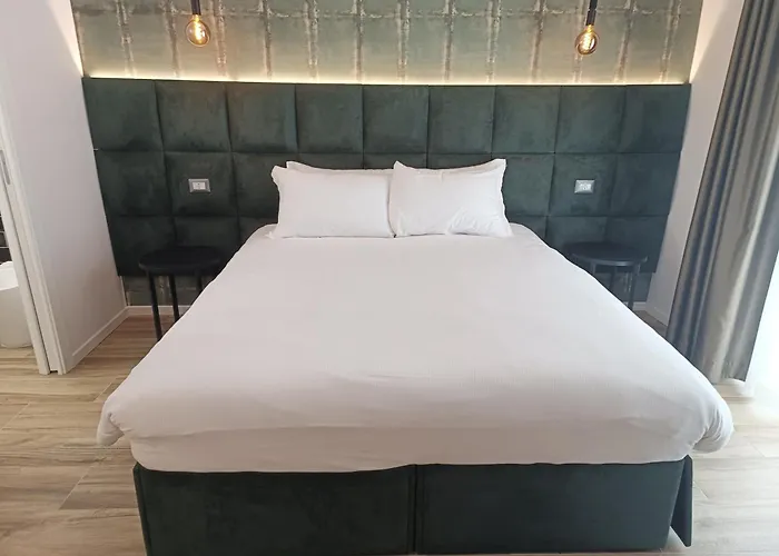 Romi 招待所 罗马