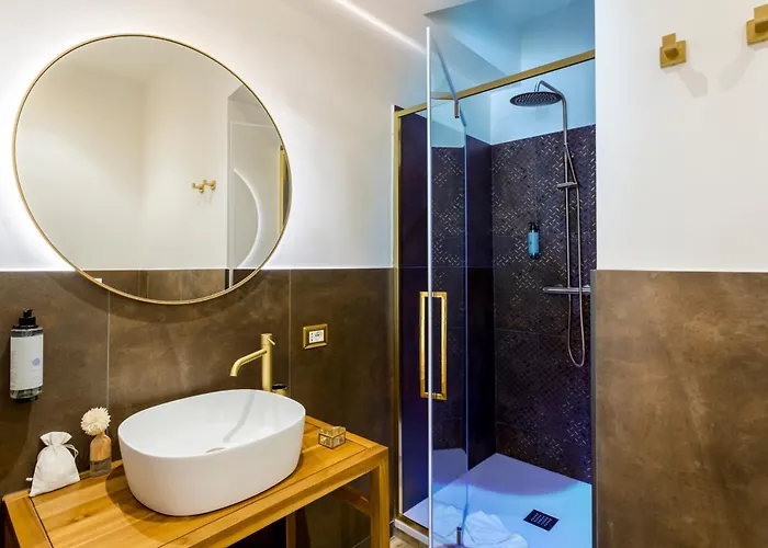 Romi Guest house